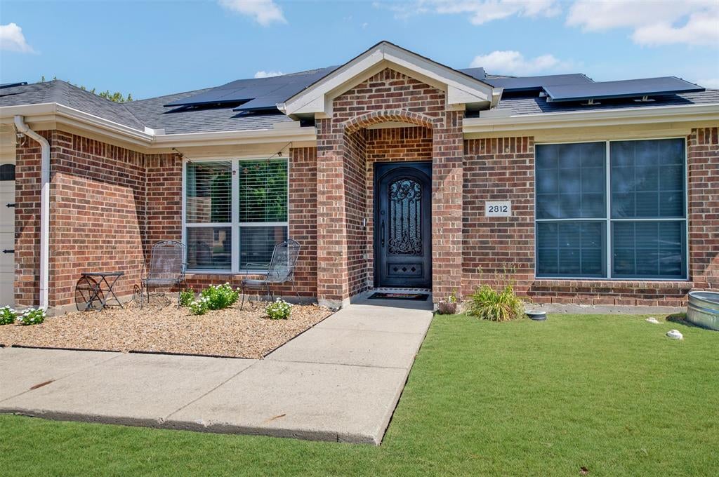 2812 Spencer Circle — photo