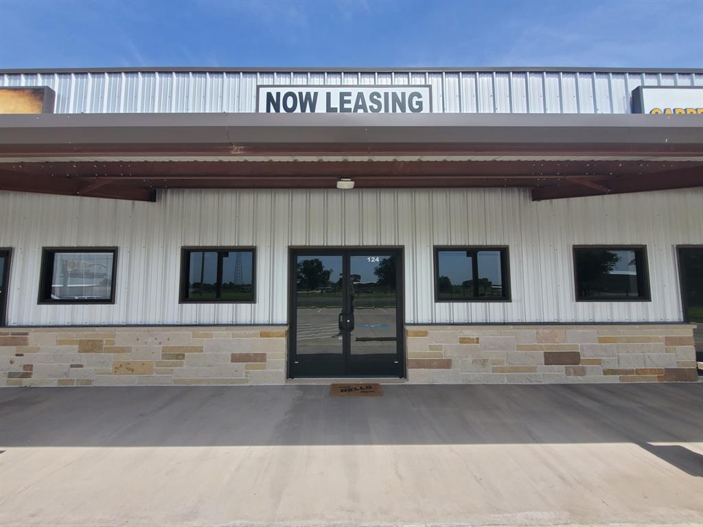 6530 Suite 124 W US Highway 377 — photo