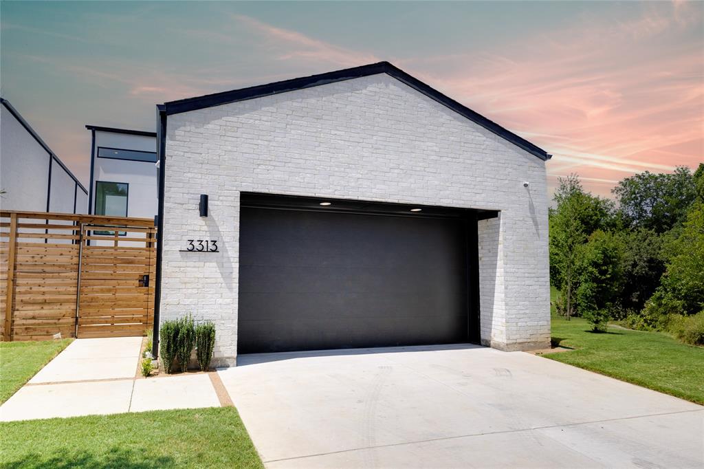 3313 Walchard Court — photo