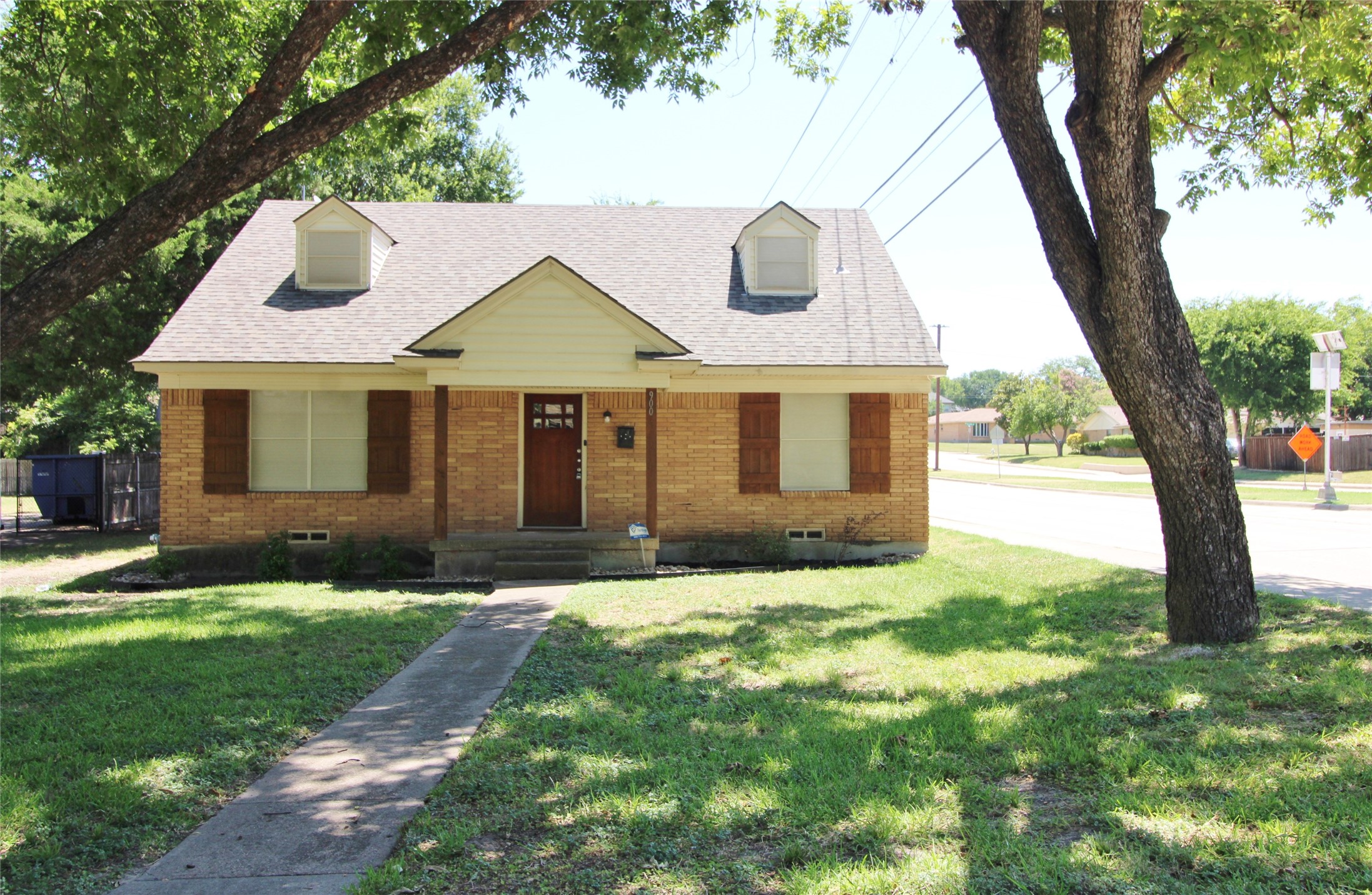900 Valley Ridge Drive — photo