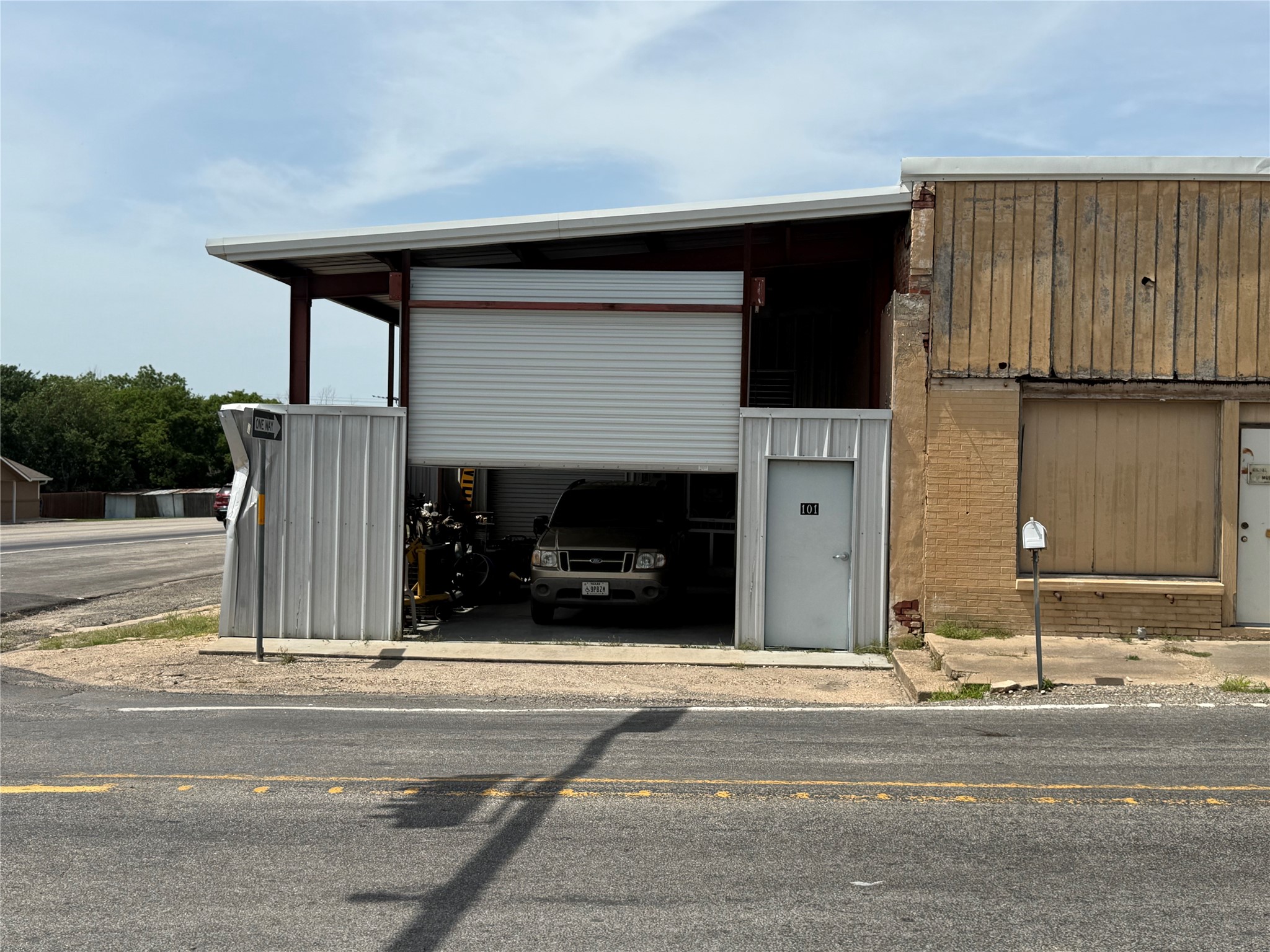 101 E Frederick Street E, Riesel, TX 76682 — photo 2