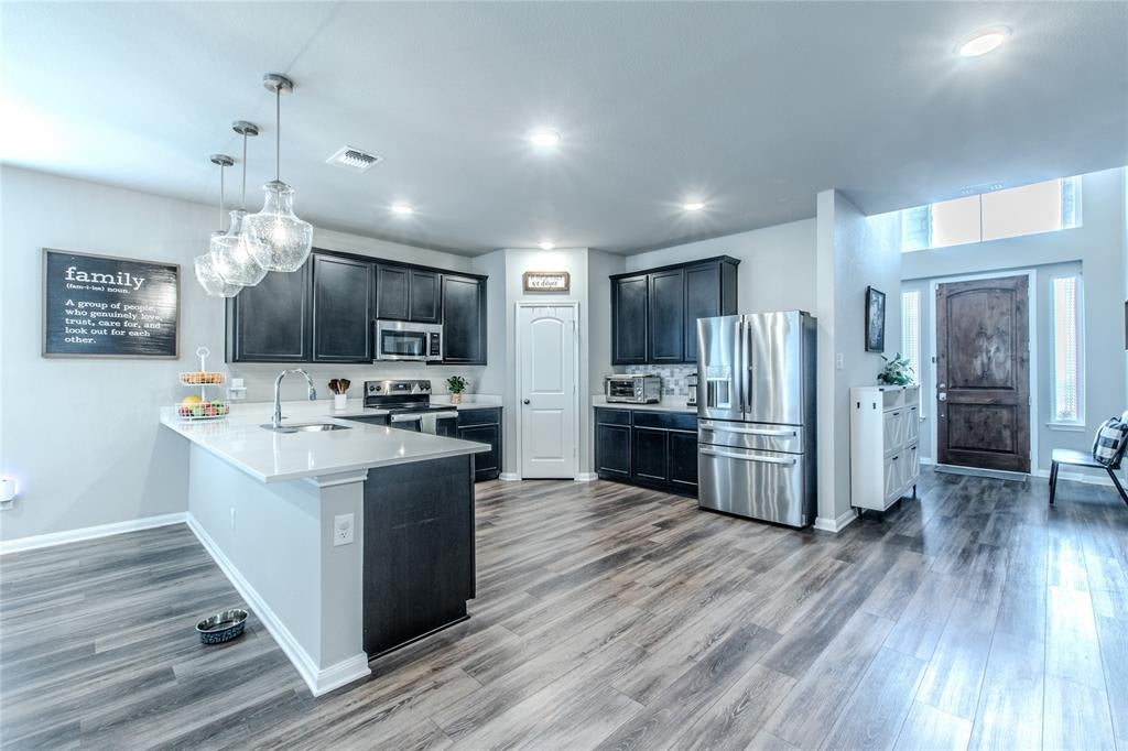 7514 Broadmoor Cove — photo