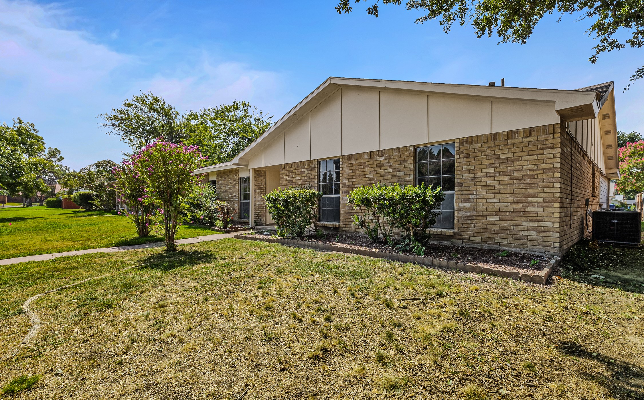 1926 Rambling Ridge, Carrollton, TX 75007 — photo 2