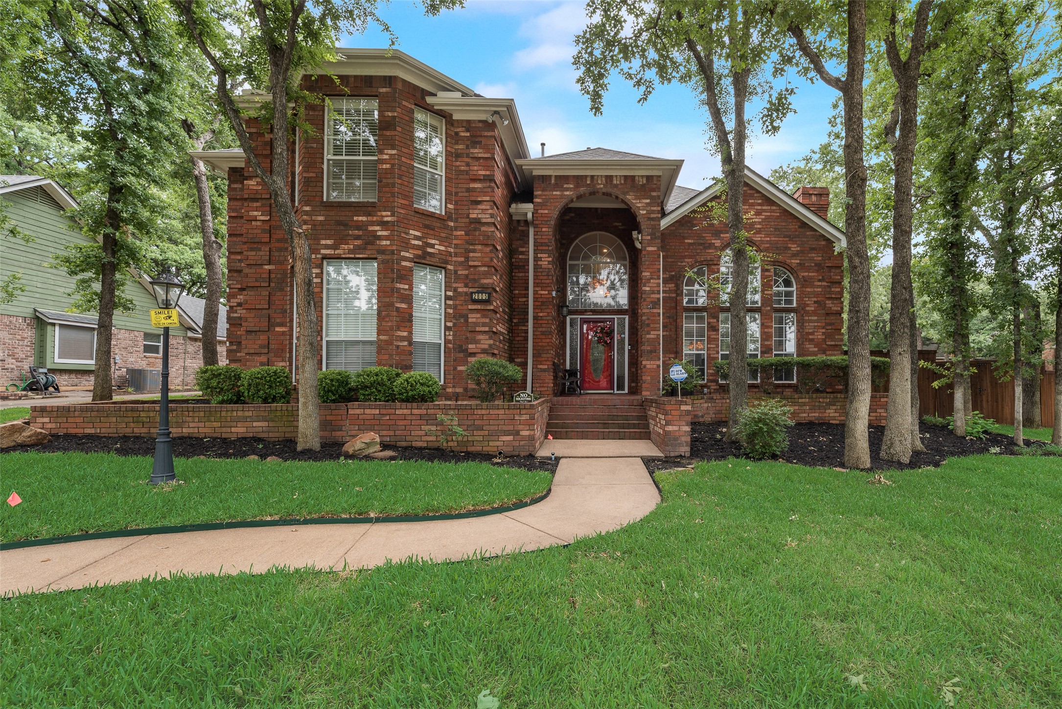 2805 Pine View Drive, Grapevine, TX 76051 — photo 2