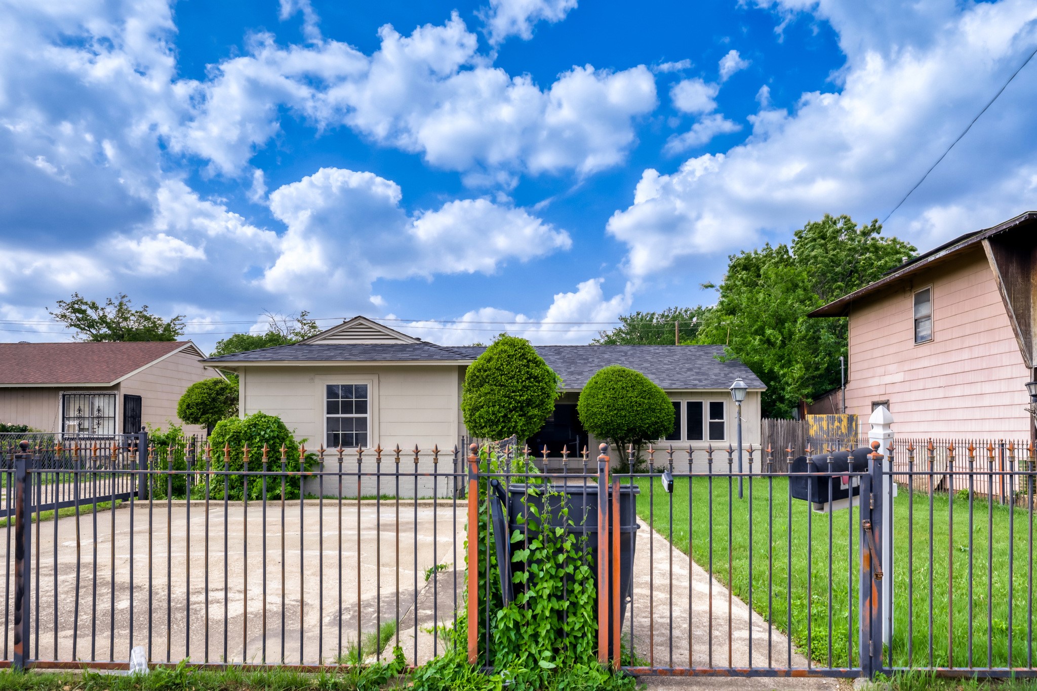 1017 Hoke Smith Drive — photo