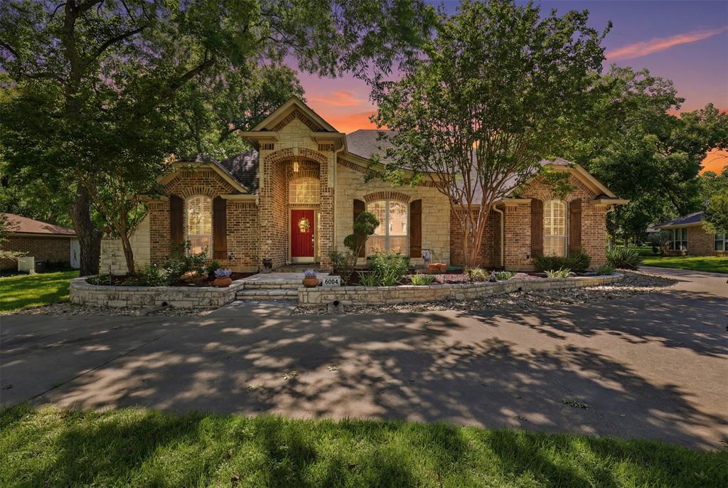 8904 Woodlawn Drive — photo