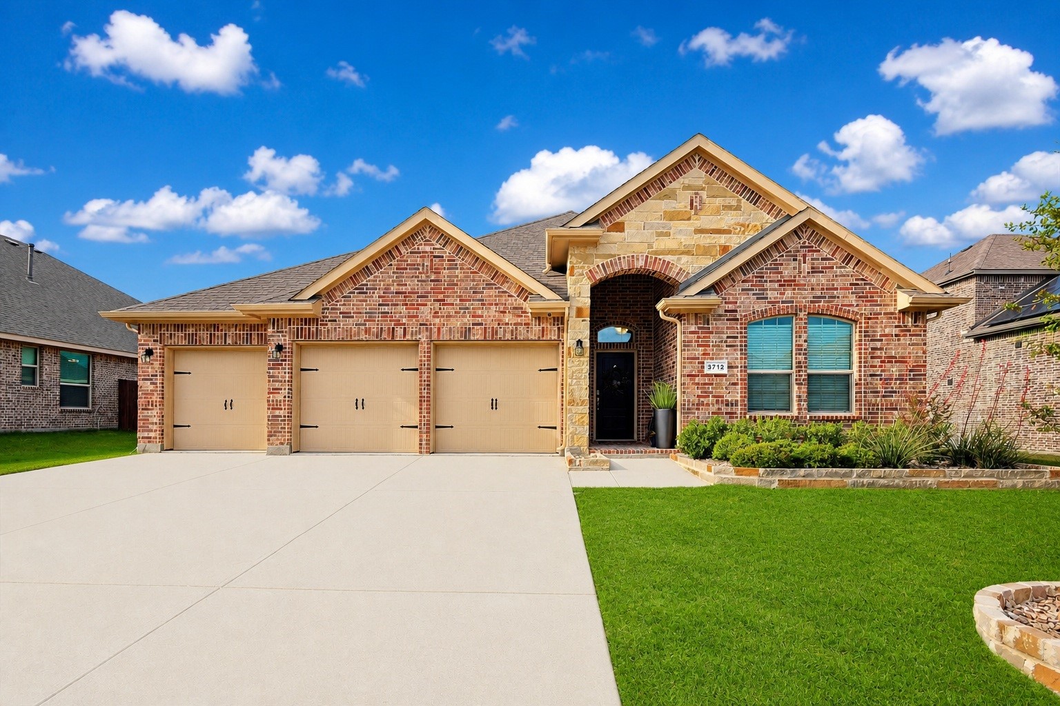 3712 Rolling Meadows Drive — photo