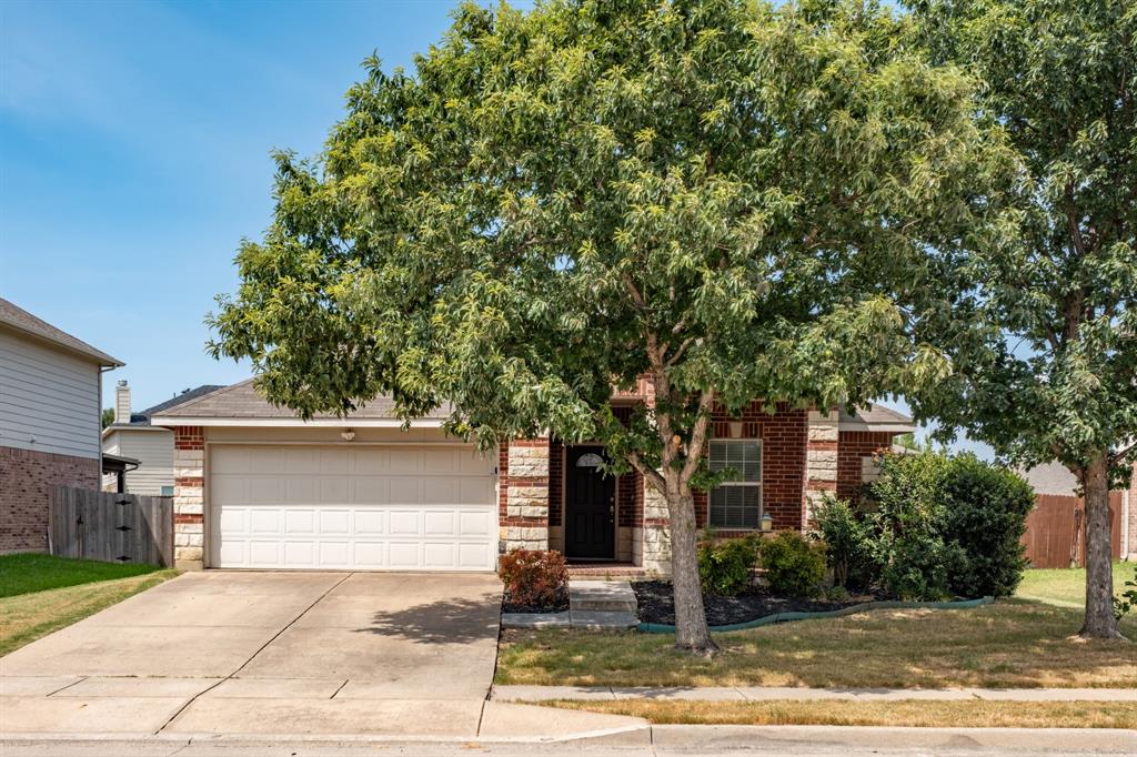 4605 Prairie Crossing Drive — photo