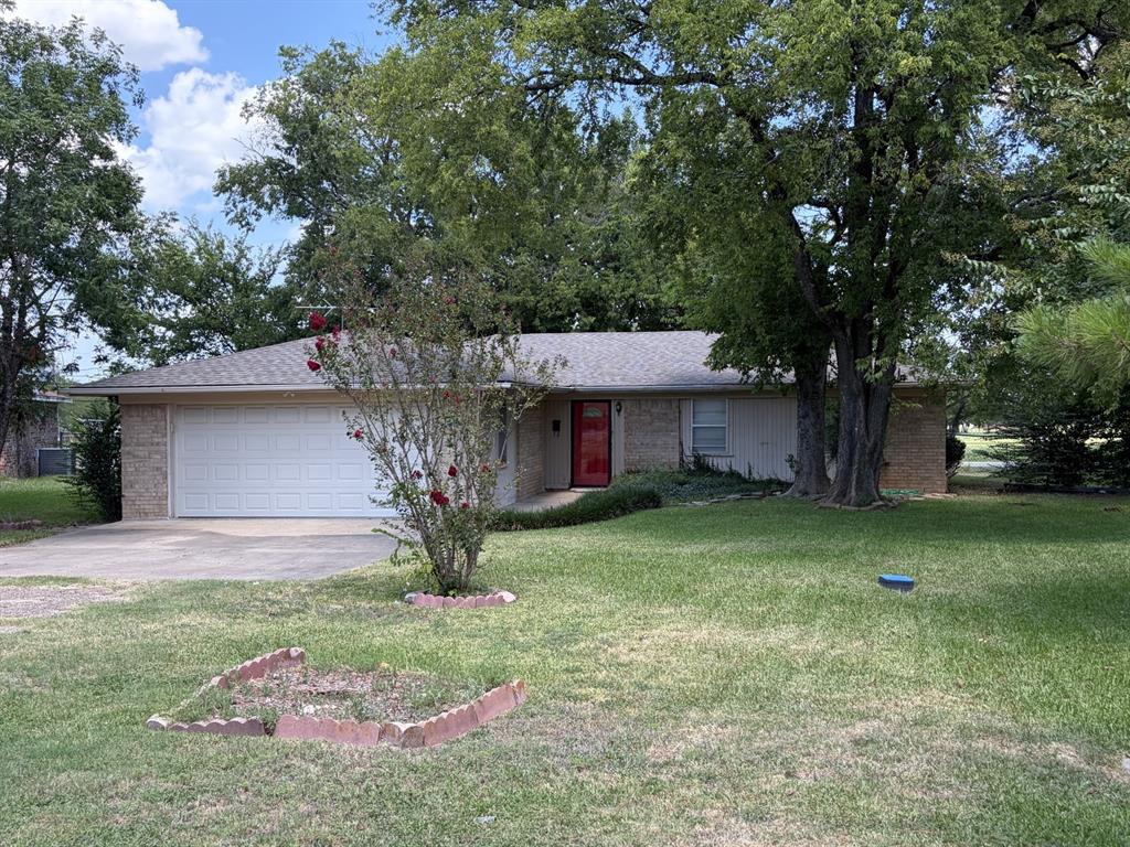 209 Morningside Drive — photo