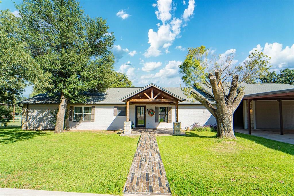 9250 County Road 204 — photo