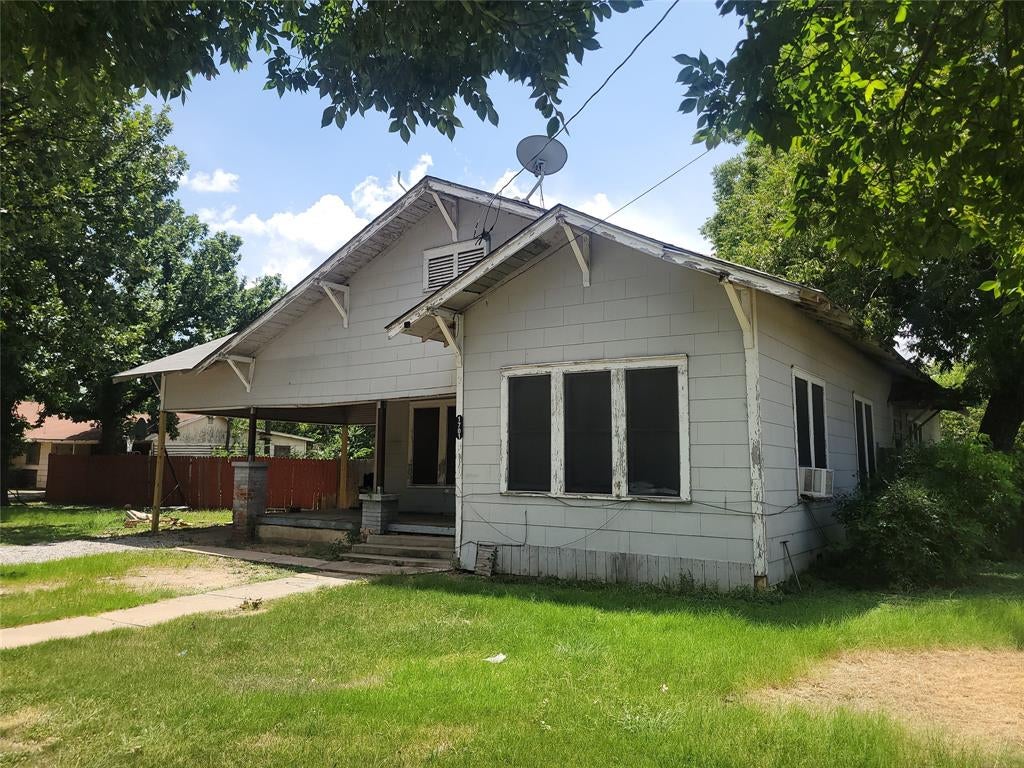 1701 6th Street — photo
