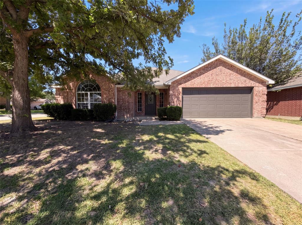 825 Adams Drive — photo