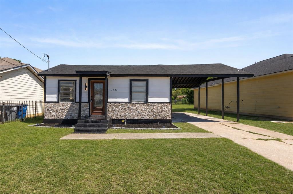 7923 S Nassau Circle — photo