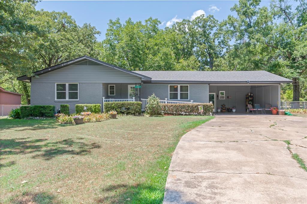 1207 Lakeside Drive — photo
