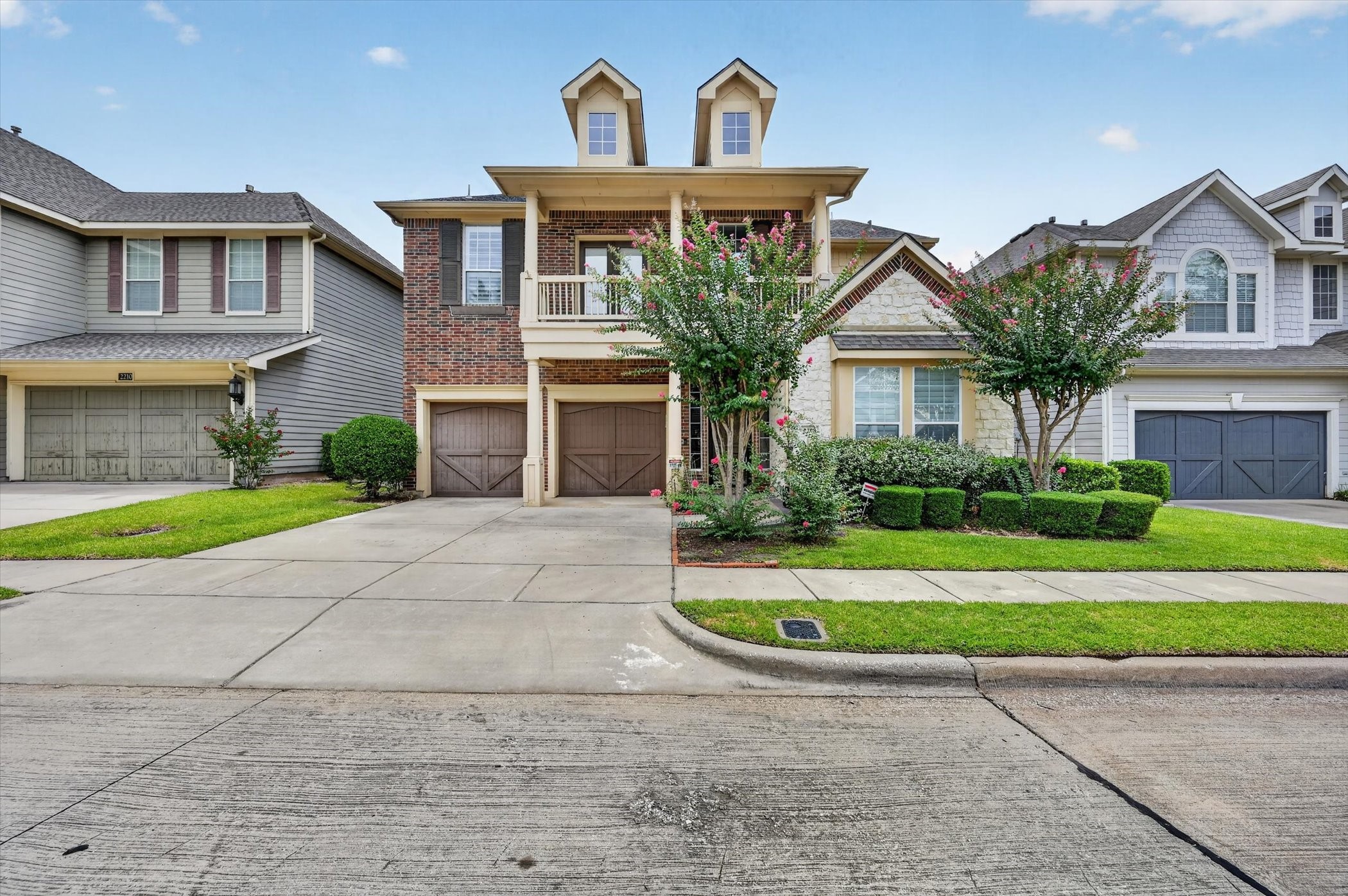 2208 Grizzly Run Lane — photo