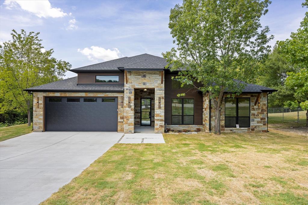 210 Knob Hill Drive — photo