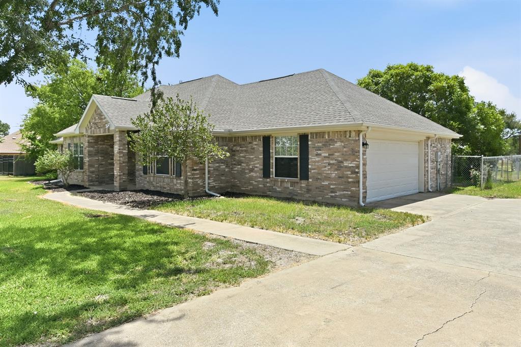 8109 N Water Tower Road — photo