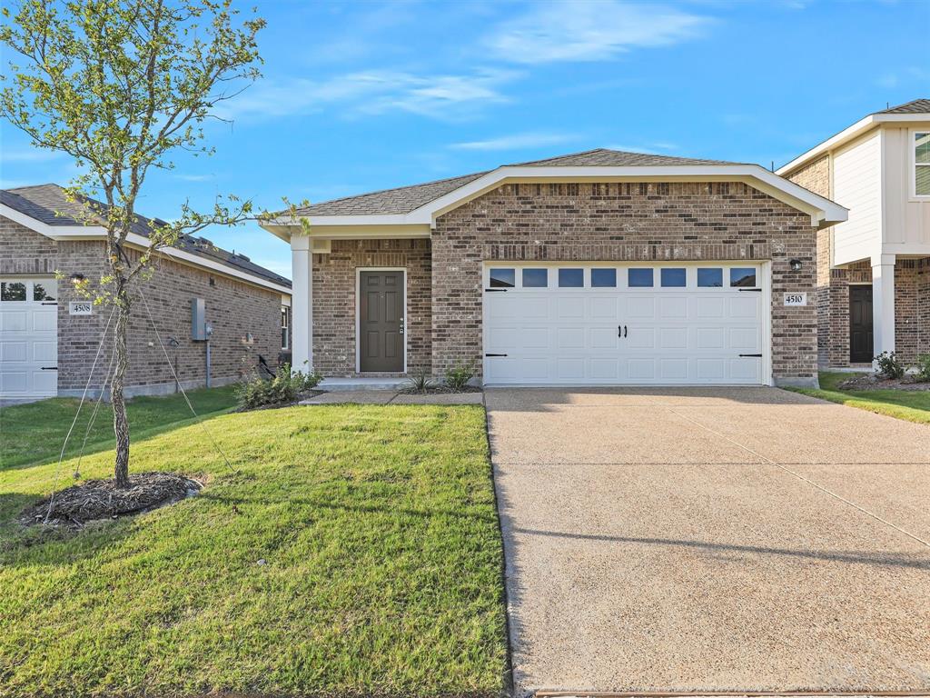 4510 Wood Fern Road — photo