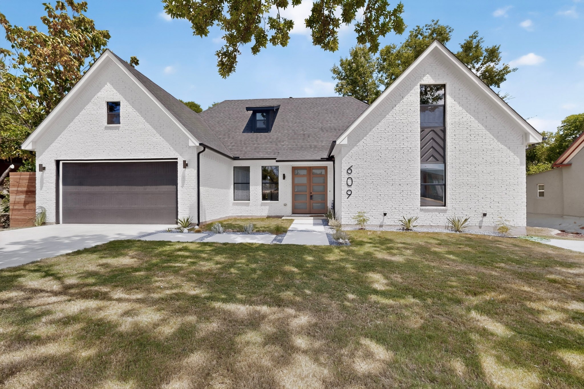 609 E Grove Street, Kaufman, TX 75142 — photo 2