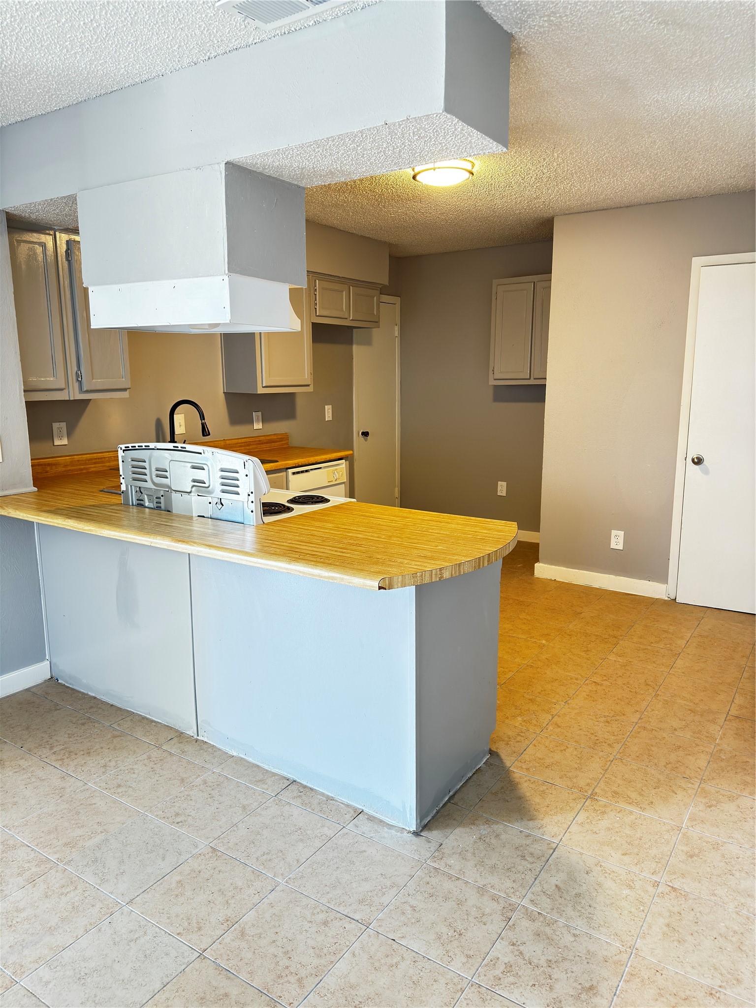 5410 Brookhollow Drive — photo