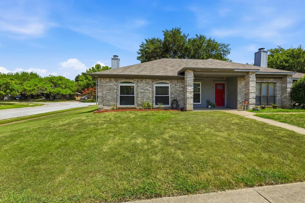 114 Glade Shadow Drive — photo