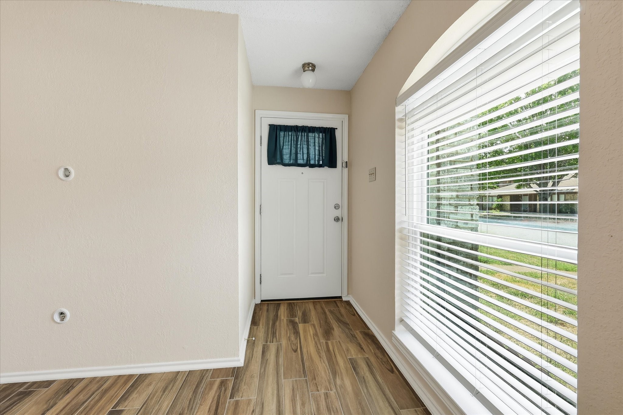 114 Glade Shadow Drive, Euless, TX 76039 — photo 3