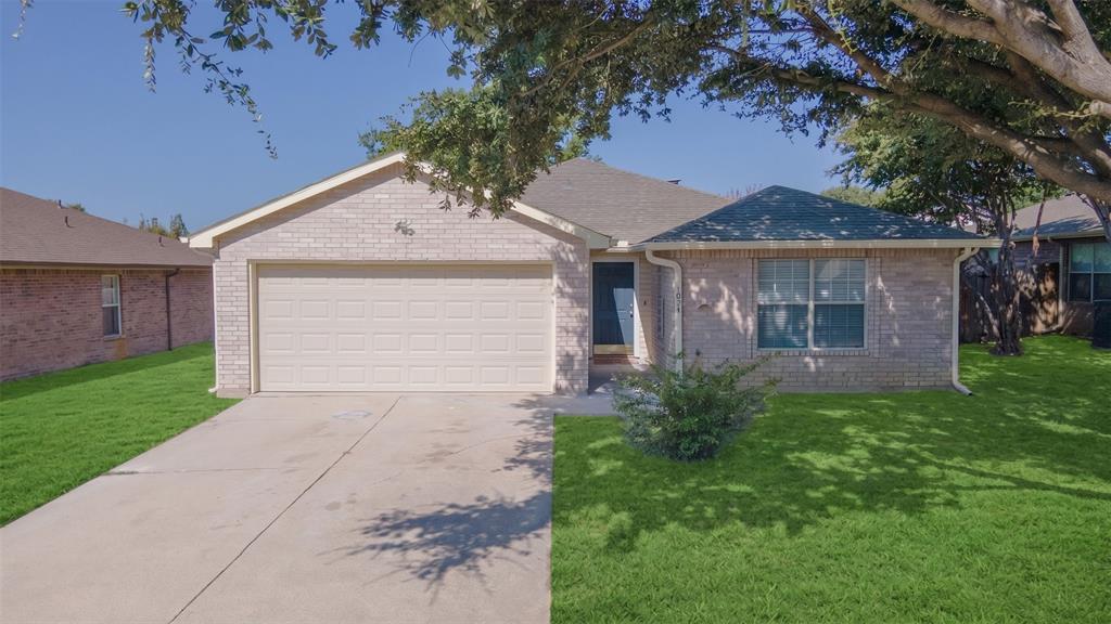 1024 Lake Trail Drive — photo
