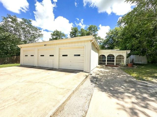 302 W Highland Avenue — photo