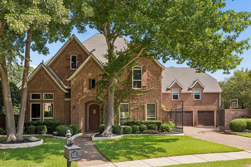 4815 Aurora Court — photo