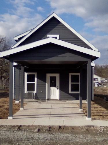 114 E Oak Street — photo