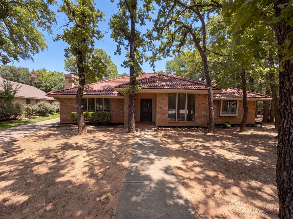 9 Muirfield Court — photo