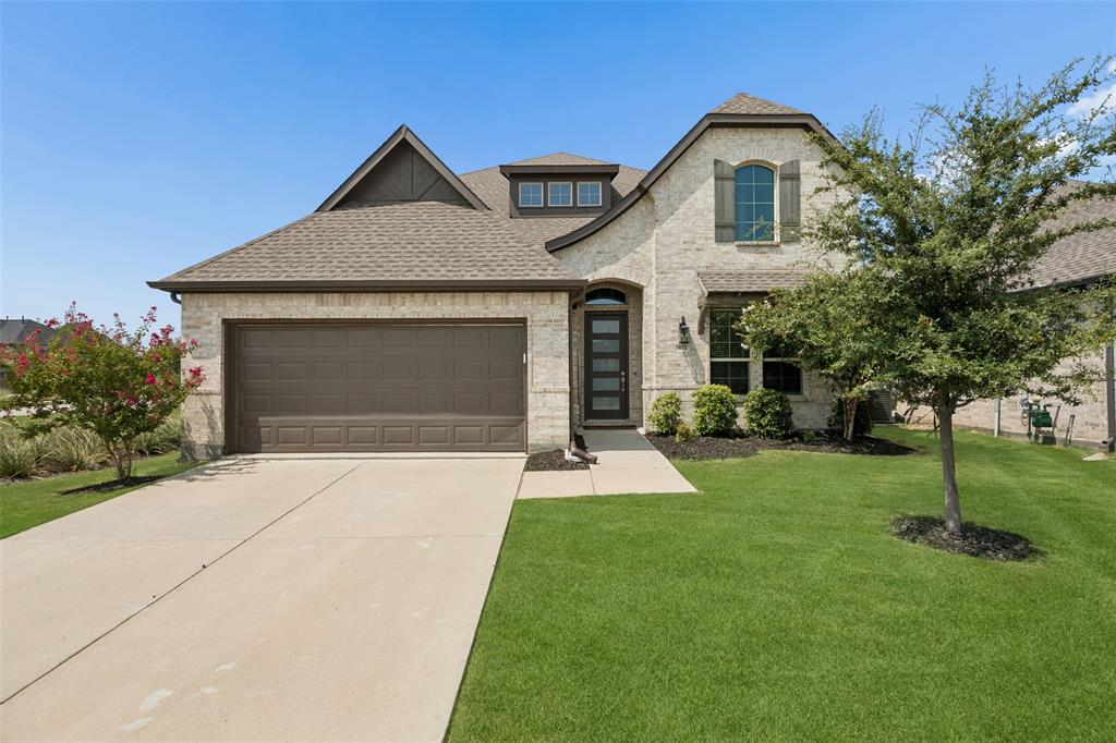 621 Hummingbird Drive — photo