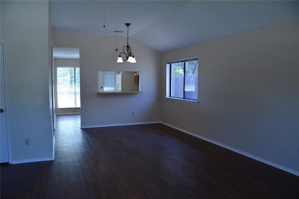 216 E Denton Drive, Euless, TX 76039 — photo 3