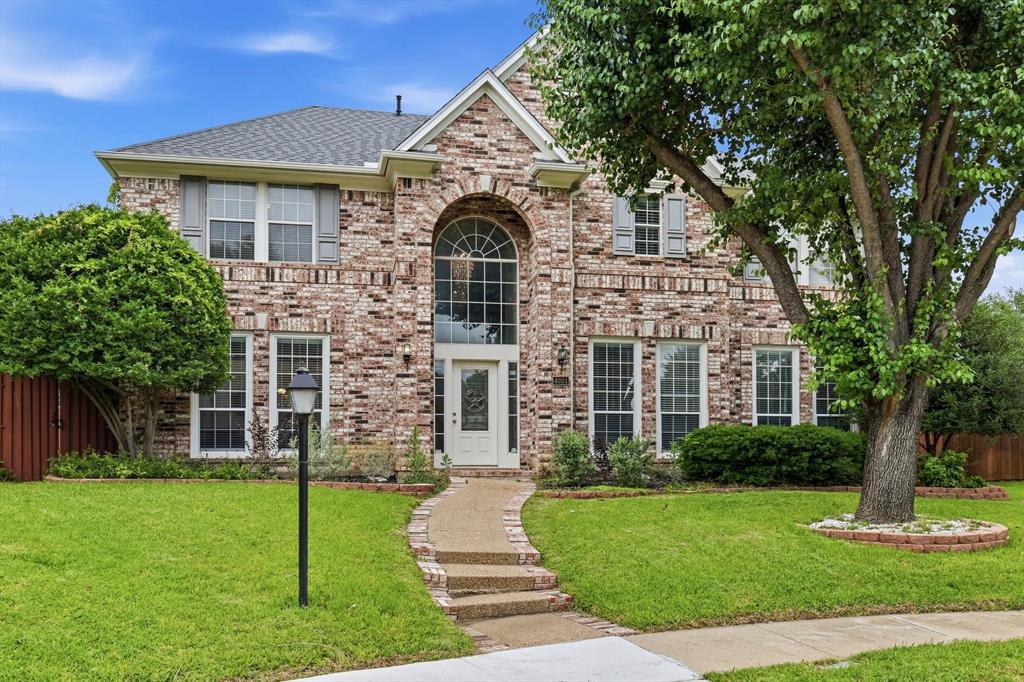 4001 Mayflower Lane — photo