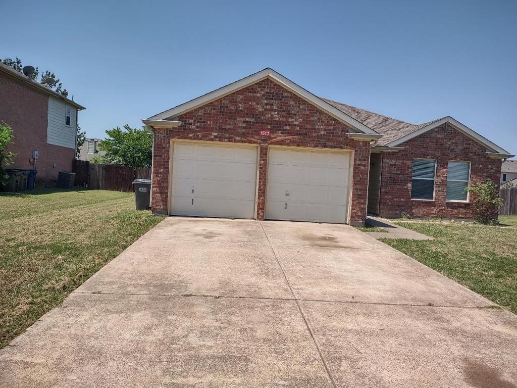 1613 Wavecrest Drive — photo