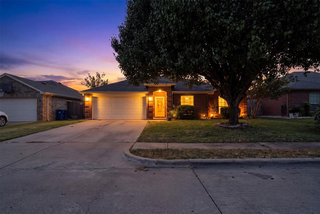 1017 Aaron Drive — photo
