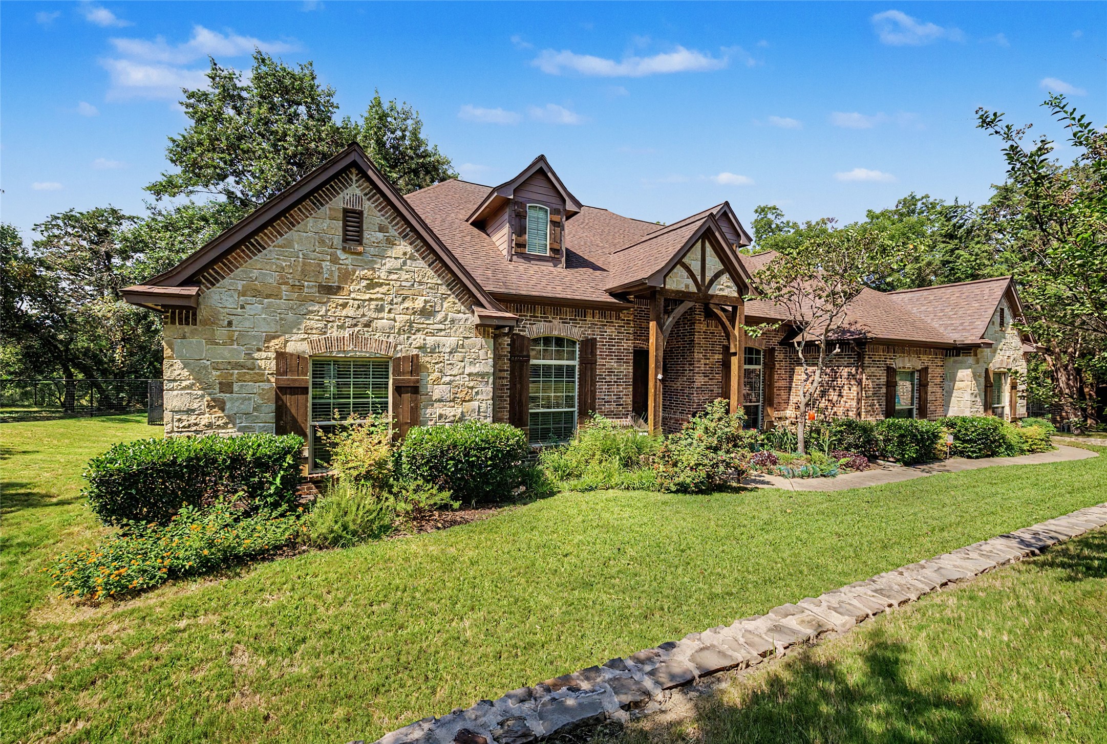 127 Cedar Bluff Court, Aledo, TX 76008 — photo 2