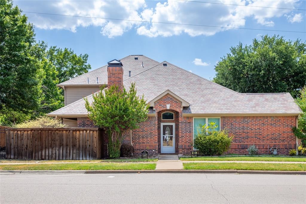 1801 Fern Court — photo
