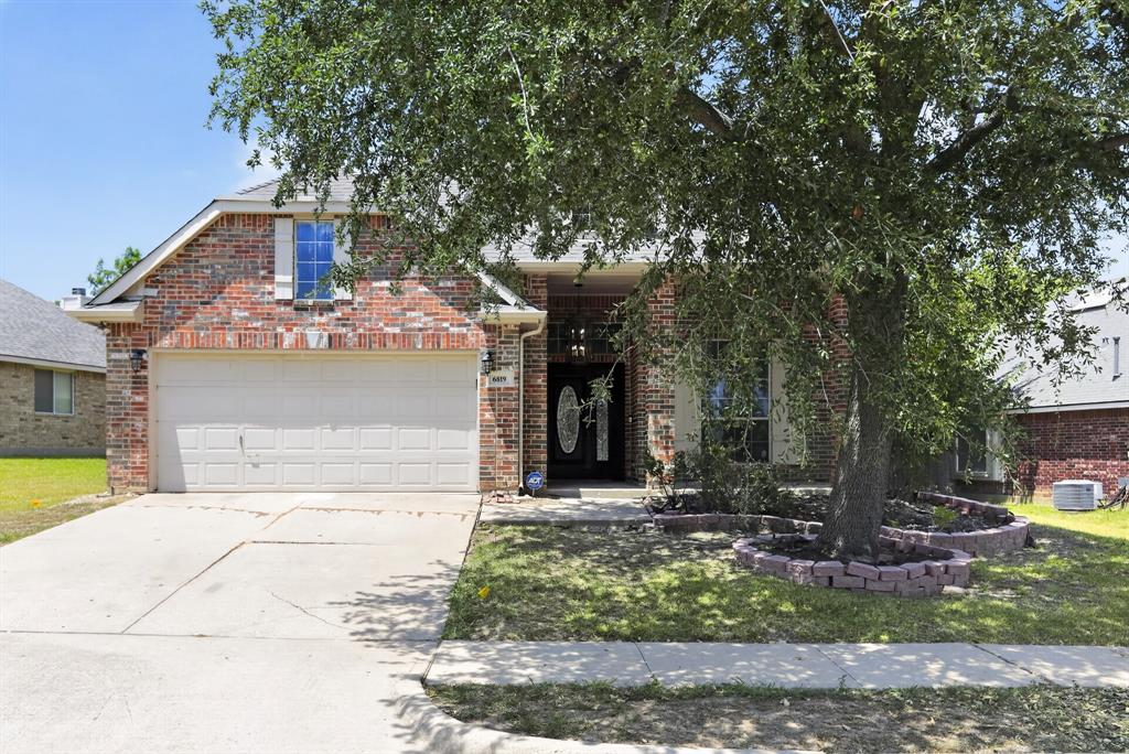 6819 Woodcrest Lane — photo