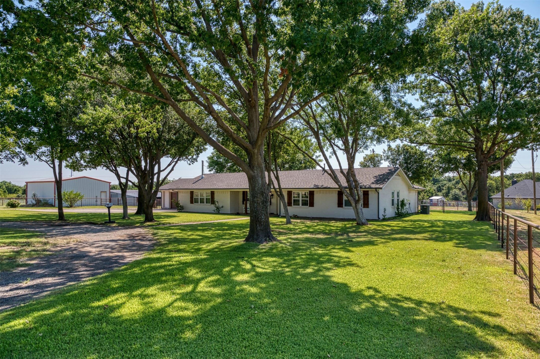 489 Pine Road, Poolville, TX 76487 — photo 2