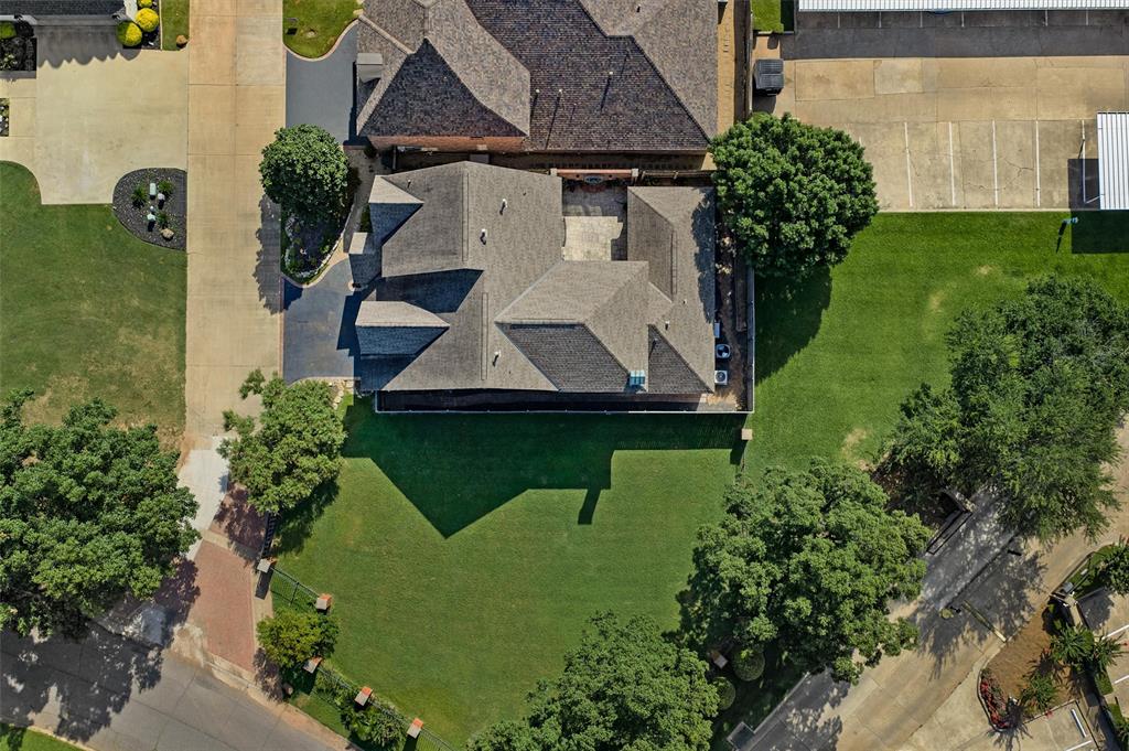 12 Chez Moi Drive — photo