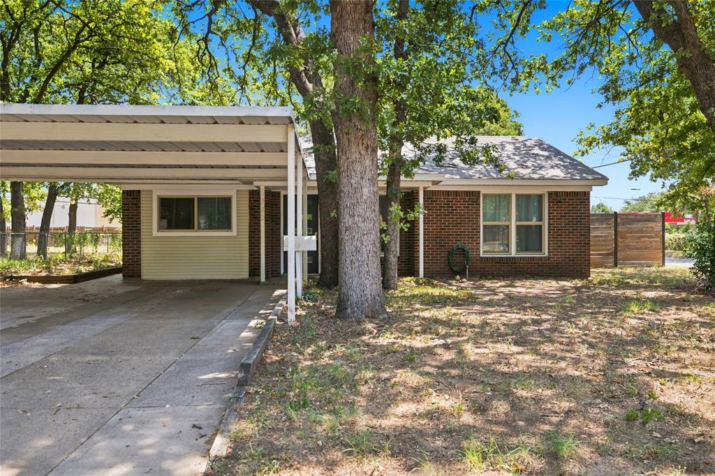 720 Thersa Drive — photo