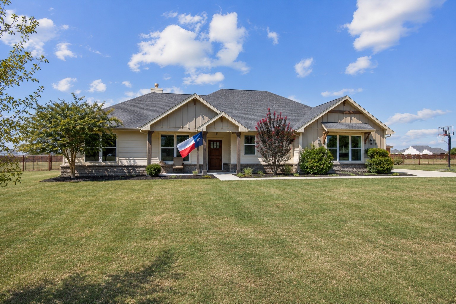 8382 Abner Road, Oak Ridge, TX 75161 — photo 2