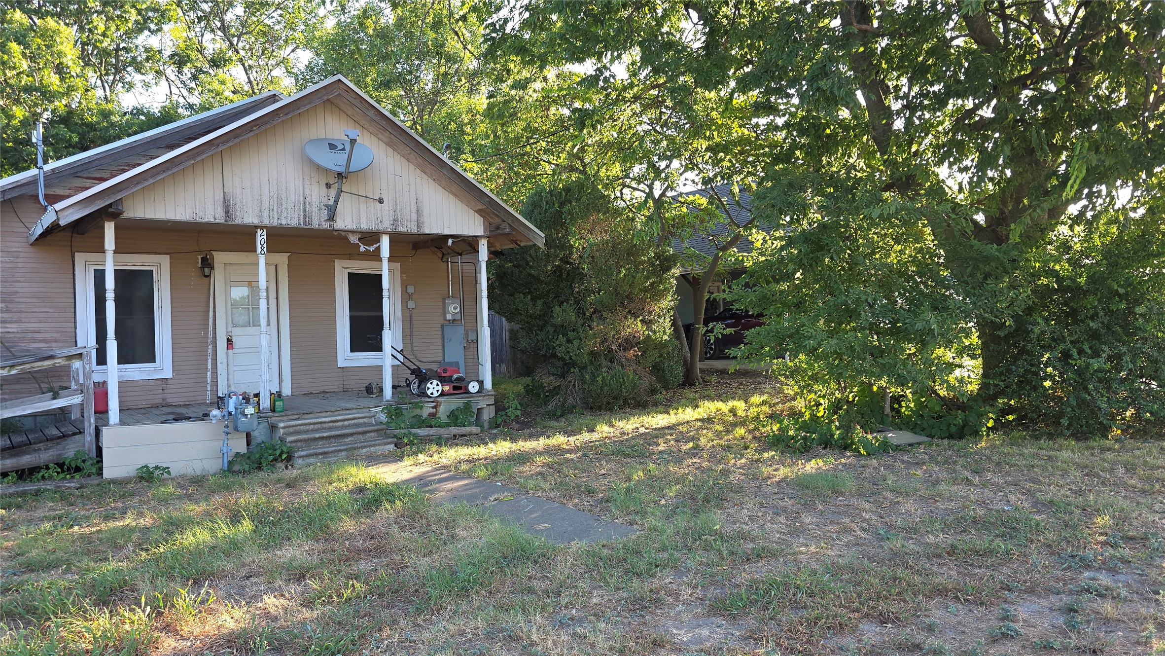 208 E Austin, Leonard, TX 75452 — photo 3