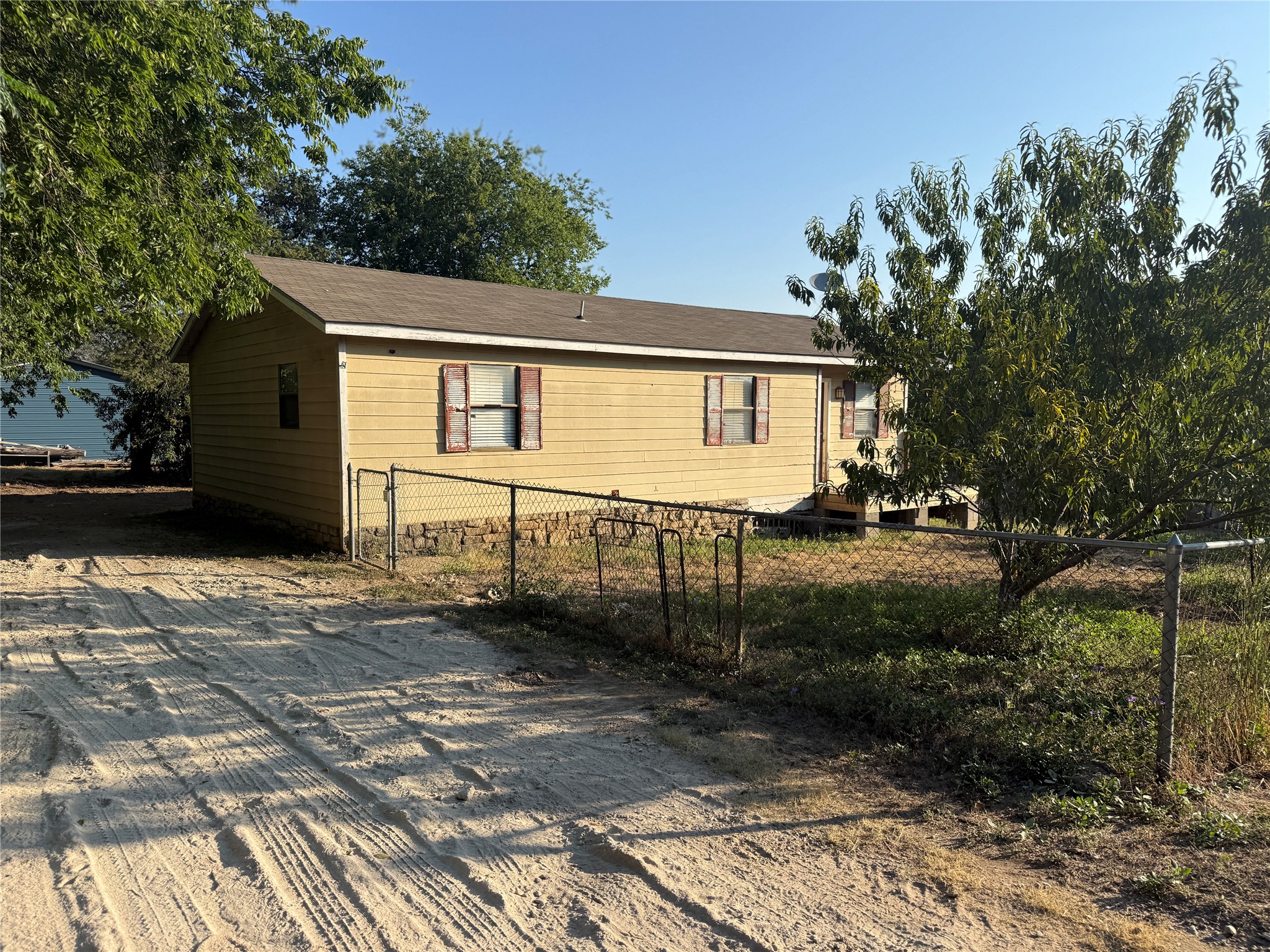 357 Timberline Drive, Whitney, TX 76692 — photo 2