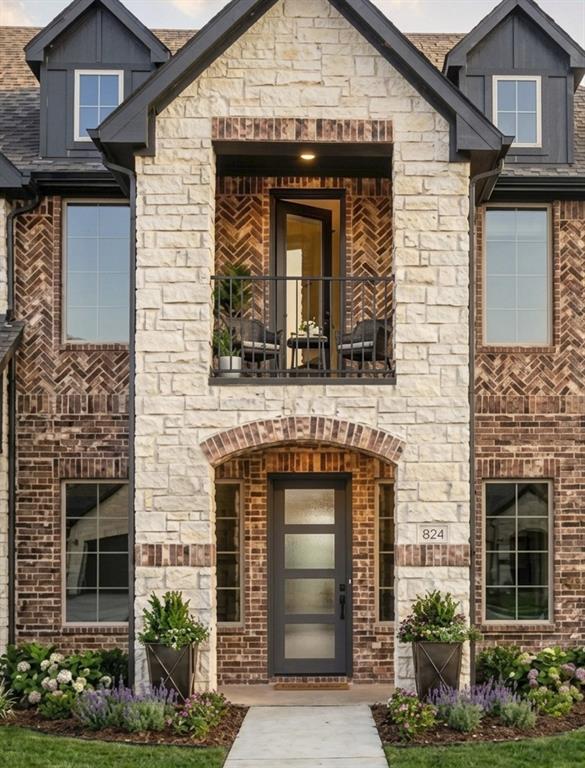 824 Eaglescliffe Landing — photo
