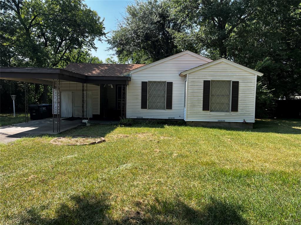 1005 Commerce Drive — photo