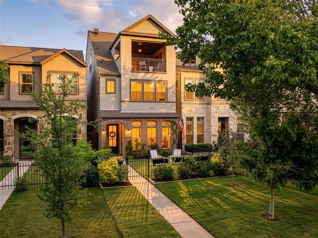 3710 Red Leaf Lane — photo