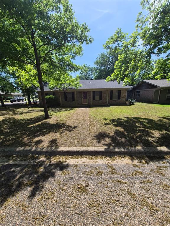 3009 Canterbury Circle — photo