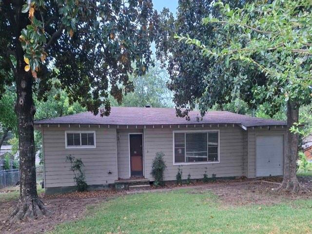 1100 Poe Street — photo
